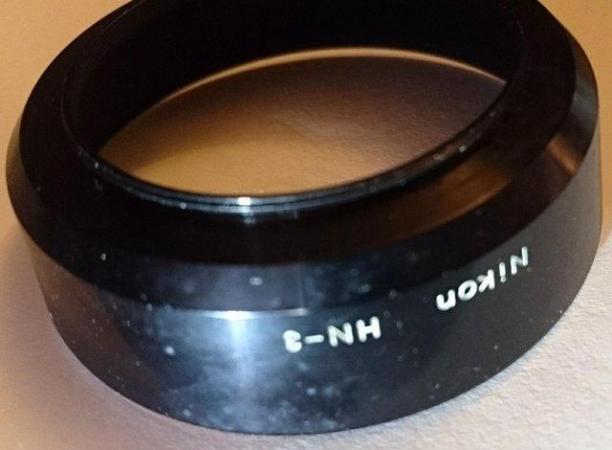 Image 2 of Nikon HN-3 Lens Hood
