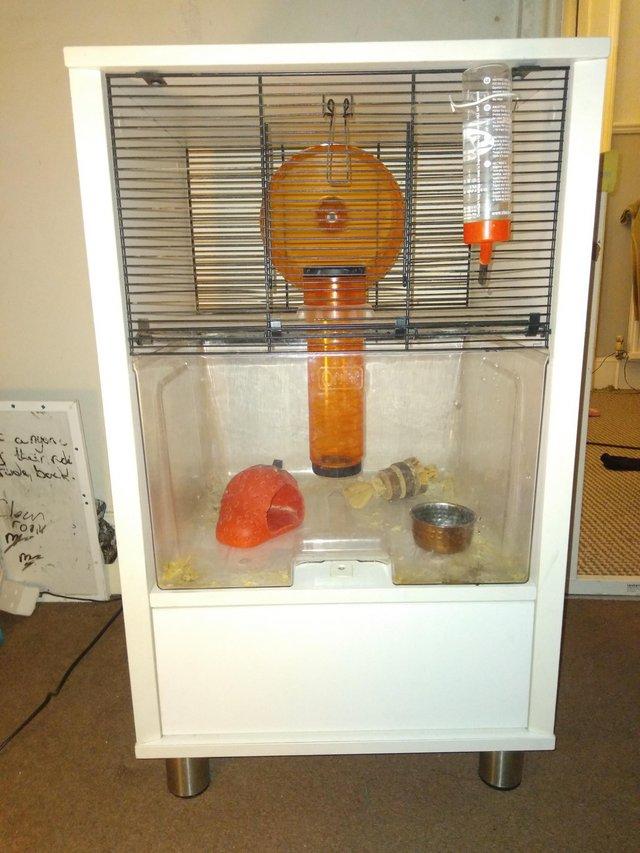 Preloved sales hamster cage