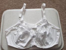 used bra for sale - Second Hand Women's Clothing, Buy and Sell