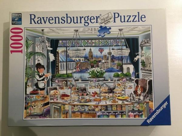 Image 2 of Ravensburger 1000 piece jigsaw titled London Tea Party.