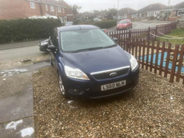 Image 2 of 2010 ford focus for sale