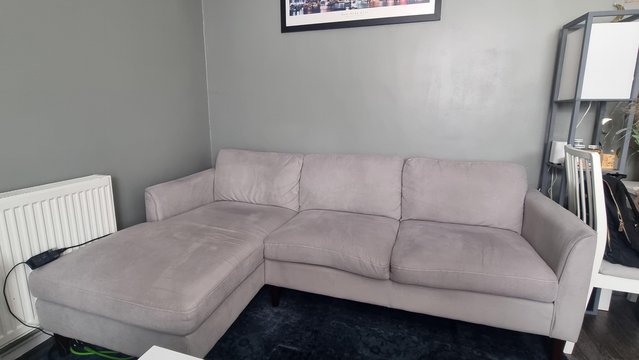Preview of the first image of L shape corner sofa in grey.