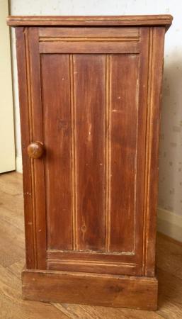 Image 1 of Vintage wooden bedside cabinet