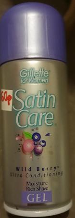 Image 2 of Gillette Satin Care Wild Berry Moisture Rich Shave Grl