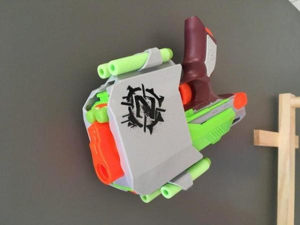 Image 1 of Hasbro NERF Zombie Guns and target