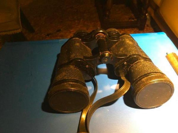 Image 2 of Prinz 8 x 40 Binoculars with case