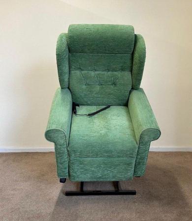 Image 7 of LUXURY ELECTRIC RISER RECLINER GREEN CHAIR ~ CAN DELIVER