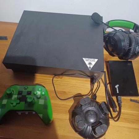 Image 3 of Xbox one x 1td in black in great condition