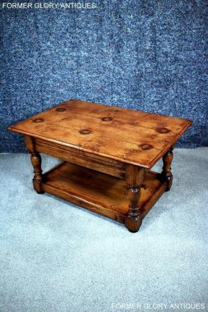 Image 43 of A TITCHMARSH & GOODWIN STYLE SOLID OAK POTBOARD COFFEE TABLE