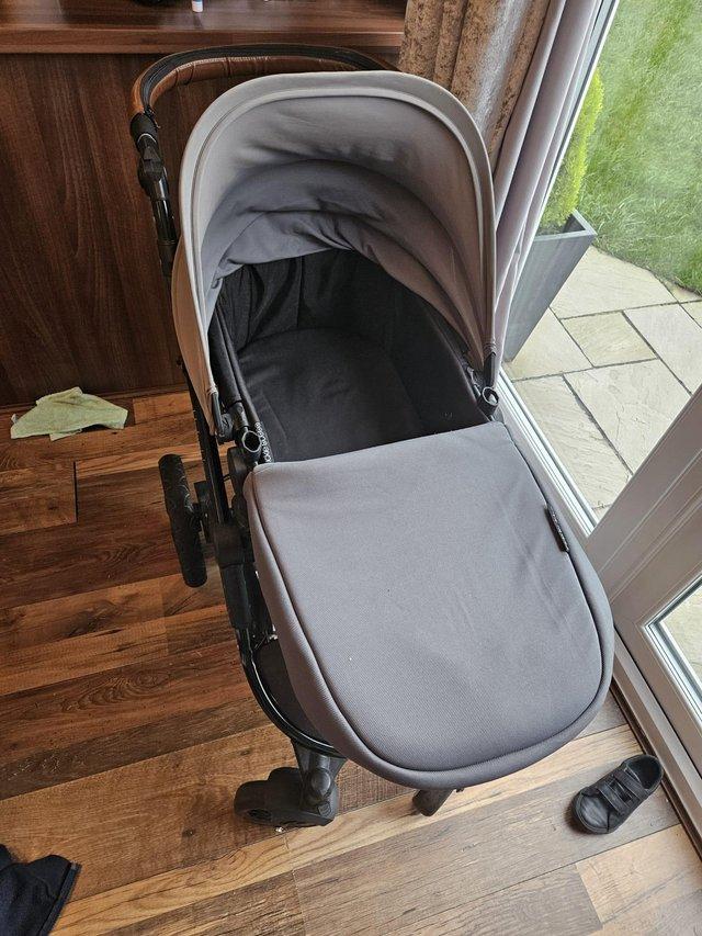 Preview of the first image of Ickle Bubba Stomp V3 travel system.