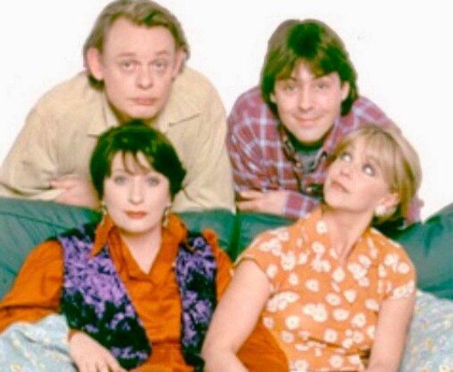 Preview of the first image of Men Behaving Badly complete collection 12 x VHS, 42 eps.