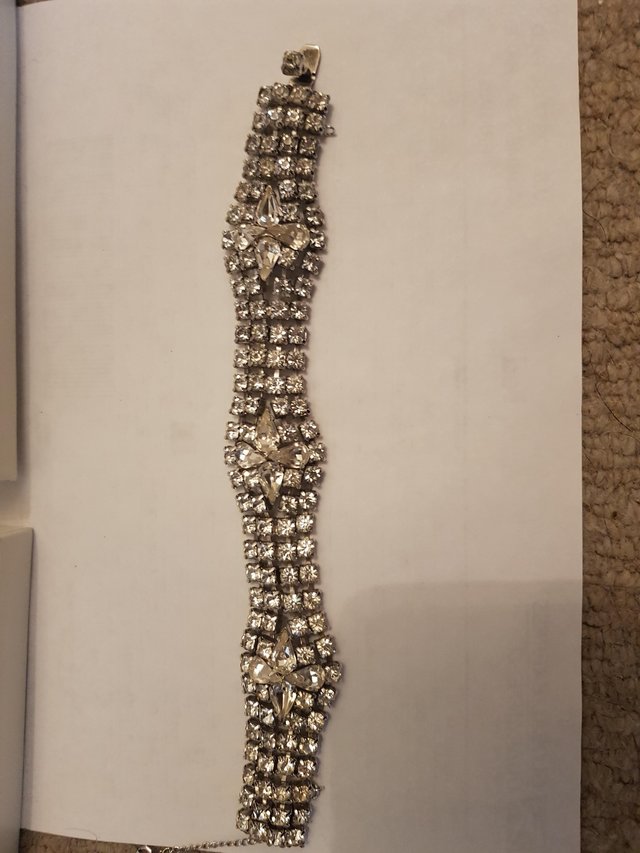 Preview of the first image of 1950’s costume rhinestone baguette bracelet x 1.