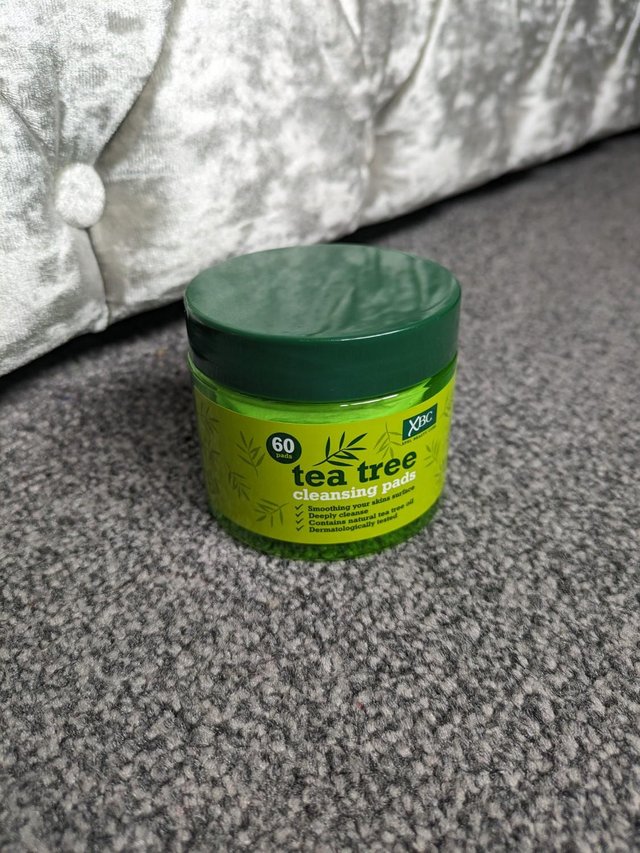 Preview of the first image of XBC Tea Tree Facial Cleansing Pads.