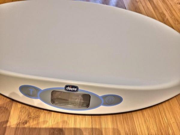 Image 2 of Baby scale for sale - Chicco