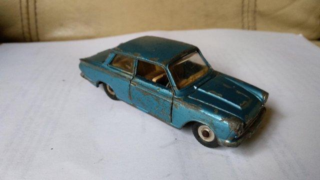 Image 3 of VINTAGE DINKY TOYS MODEL CARS 1:43 SCALE