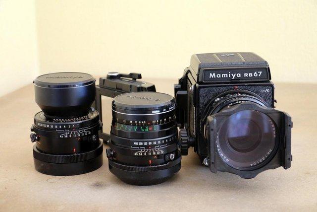 Image 3 of Mamiya RB67 Pro S kit with extra 120 film back.