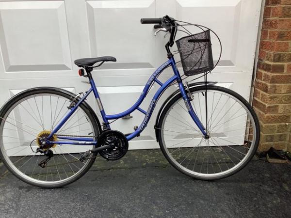 Image 3 of TOWN  & COUNTRY CITY UNISEX BIKE