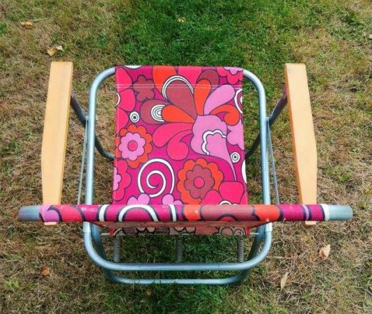 Image 3 of VINTAGE 1960 1970 Flower Power Garden Chair Fold Up