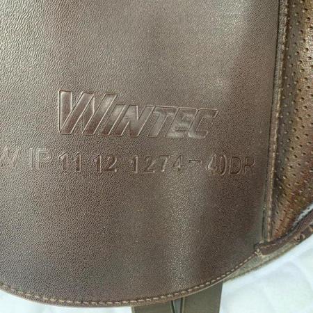 Image 22 of Wintec 16 inch dressage saddle