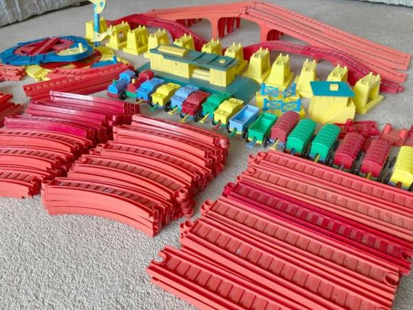 Image 2 of Vintage Playcraft Children’s Plastic Train Set – 150 Pieces
