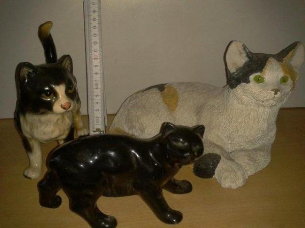 Image 2 of 5 CAT FIGURINES COLLECTION ONLY
