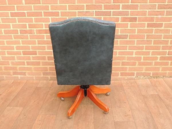 Image 7 of Gainsborough Chesterfield Chair with Yew Frame (UK Delivery)