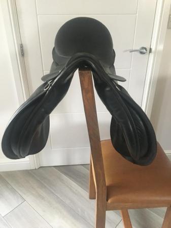 Image 2 of 18 inch Black leather gp horse saddle