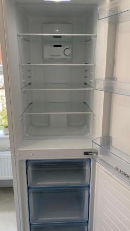 Image 3 of Bosch 50/50 Fridge Freezer KGN34NWEAG Series 2