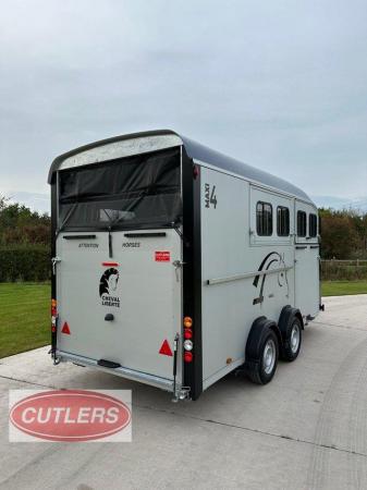 Image 13 of Cheval Liberte Maxi 4 With Tack Room Ramp/Barn Door & Spare