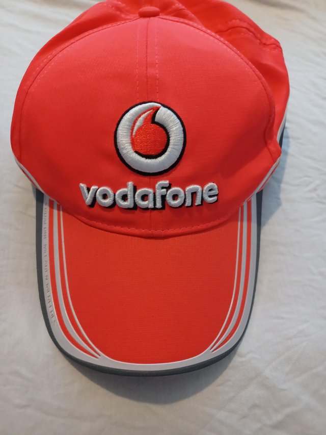 Preview of the first image of F1 JENSON BUTTON CAP MCLAREN.