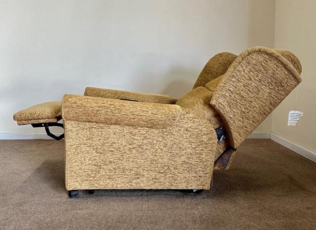 Image 7 of PETITE ELECTRIC RISER RECLINER GOLD CHAIR ~ CAN DELIVER