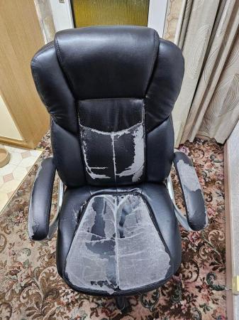 Image 1 of FREE comfortable office chair.