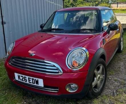 Image 2 of Mini cooper  hatch cooper 1.6L 2007. For spares and repairs