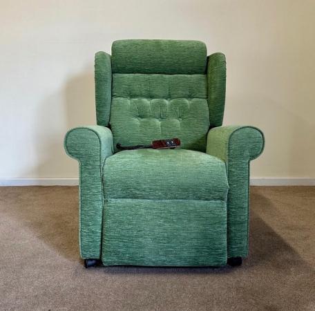 Image 4 of LUXURY ELECTRIC RISER RECLINER MINT GREEN CHAIR CAN DELIVER