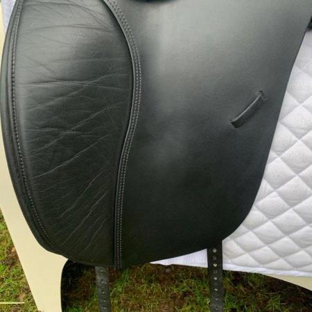 Image 2 of Kent And Masters 17 inch dressage saddle