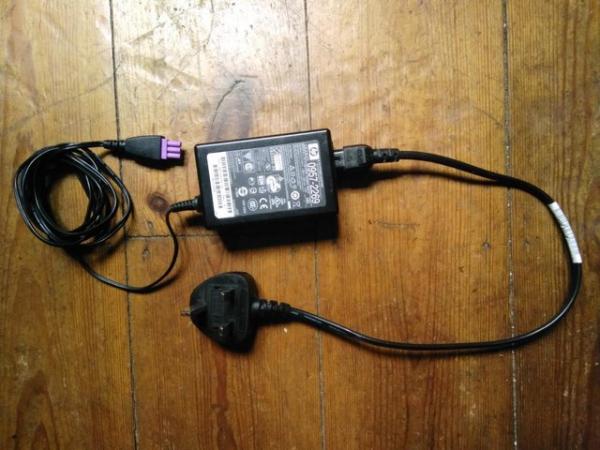 Image 3 of HP Power Adapter " 0957 2269 " 32volt inc Postage