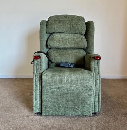 Image 2 of REPOSE LUXURY ELECTRIC RISER RECLINER GREEN CHAIR ~ DELIVERY