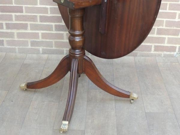 Image 14 of Mahogany Quality Foldable Centrepiece Table (UK Delivery)