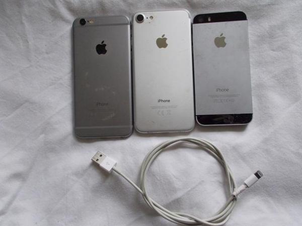 Image 2 of 3 Apple I Phones & USB charging lead
