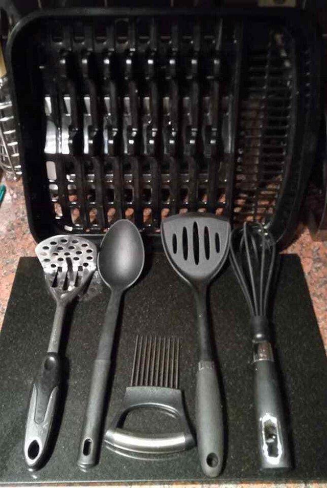 Preview of the first image of Black Kitchenware Utensils Toaster Plate Drain Contemporary.