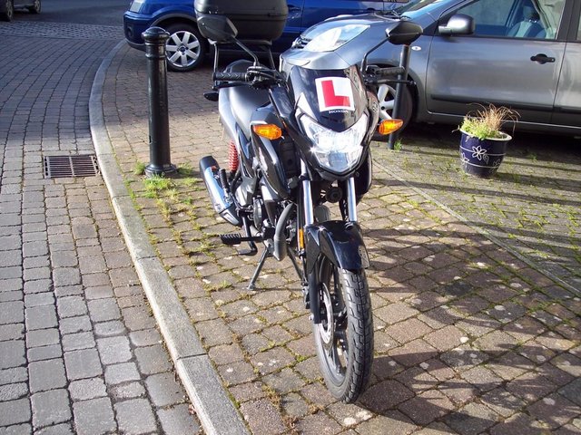 Preview of the first image of Honda 125 - 2023 - Low Mileage PRICE REDUCED !.
