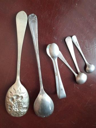Image 2 of Vintage spoons and art glass piece