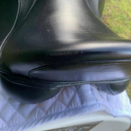 Image 13 of Kent & Masters 17” S-Series High Wither Dressage  Moveable