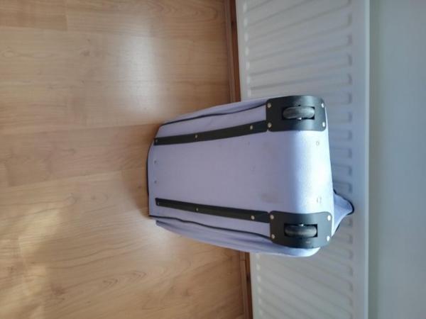 Image 2 of A large holdall with wheels