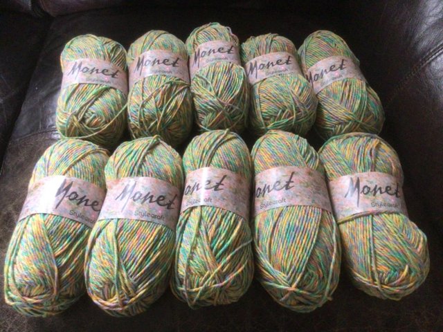 Preview of the first image of 10 balls of yarn  Monet new.