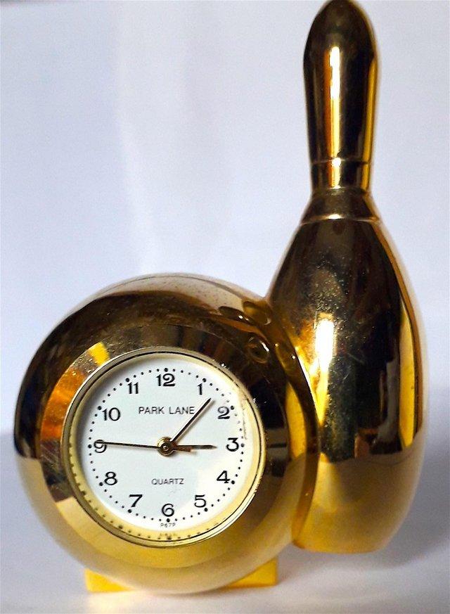 Preview of the first image of MINIATURE NOVELTY BOWLING BALL CLOCK ( B ).