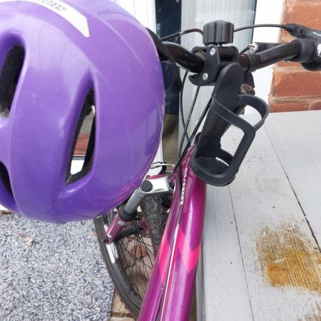 Image 4 of Girls bike for 5 to 8 years