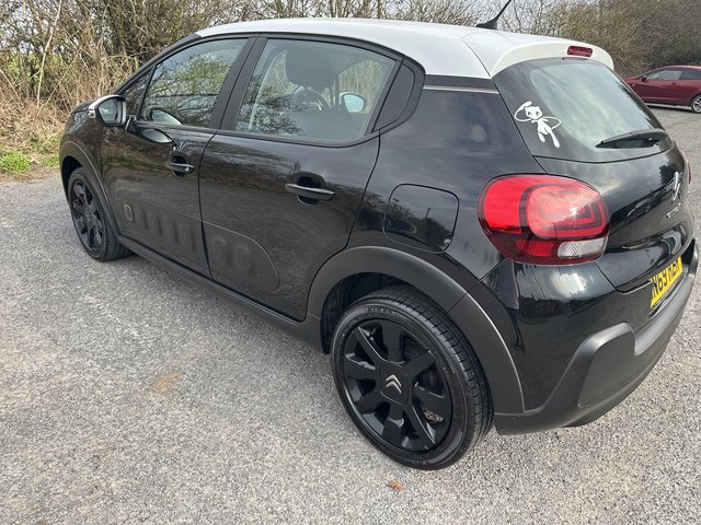 Preview of the first image of Citroen c3 1.2 PureTech Origins 2019.
