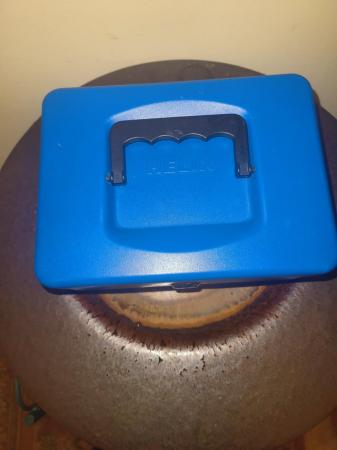 Image 1 of Security money box with key