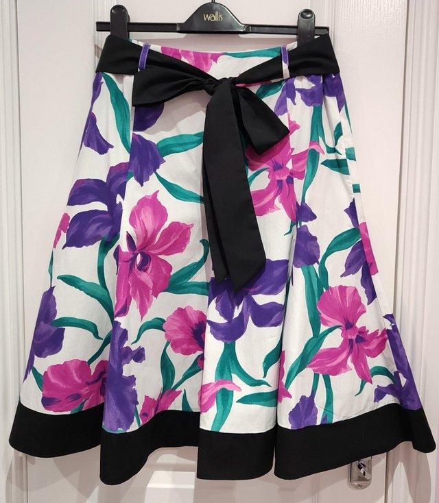 Preview of the first image of New Women's Debenhams Petite Collection Skirt Size 12.
